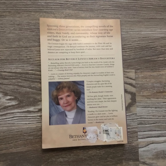 The Betrayal Beverly Lewis Paperback Book - Picture 2 of 8